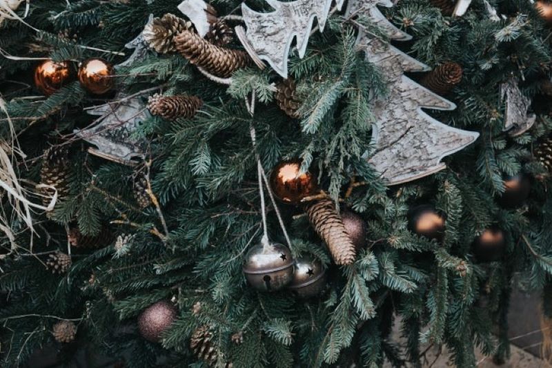 How to Store and Care for Your Unlit Artificial Christmas Tree: Tips from the Pros